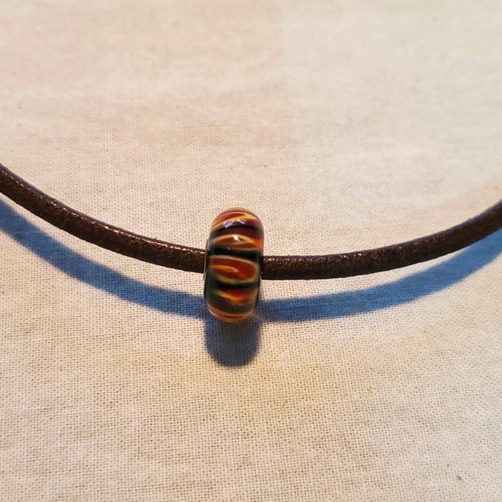 Trollbeads Authentic dark leopard glass bead